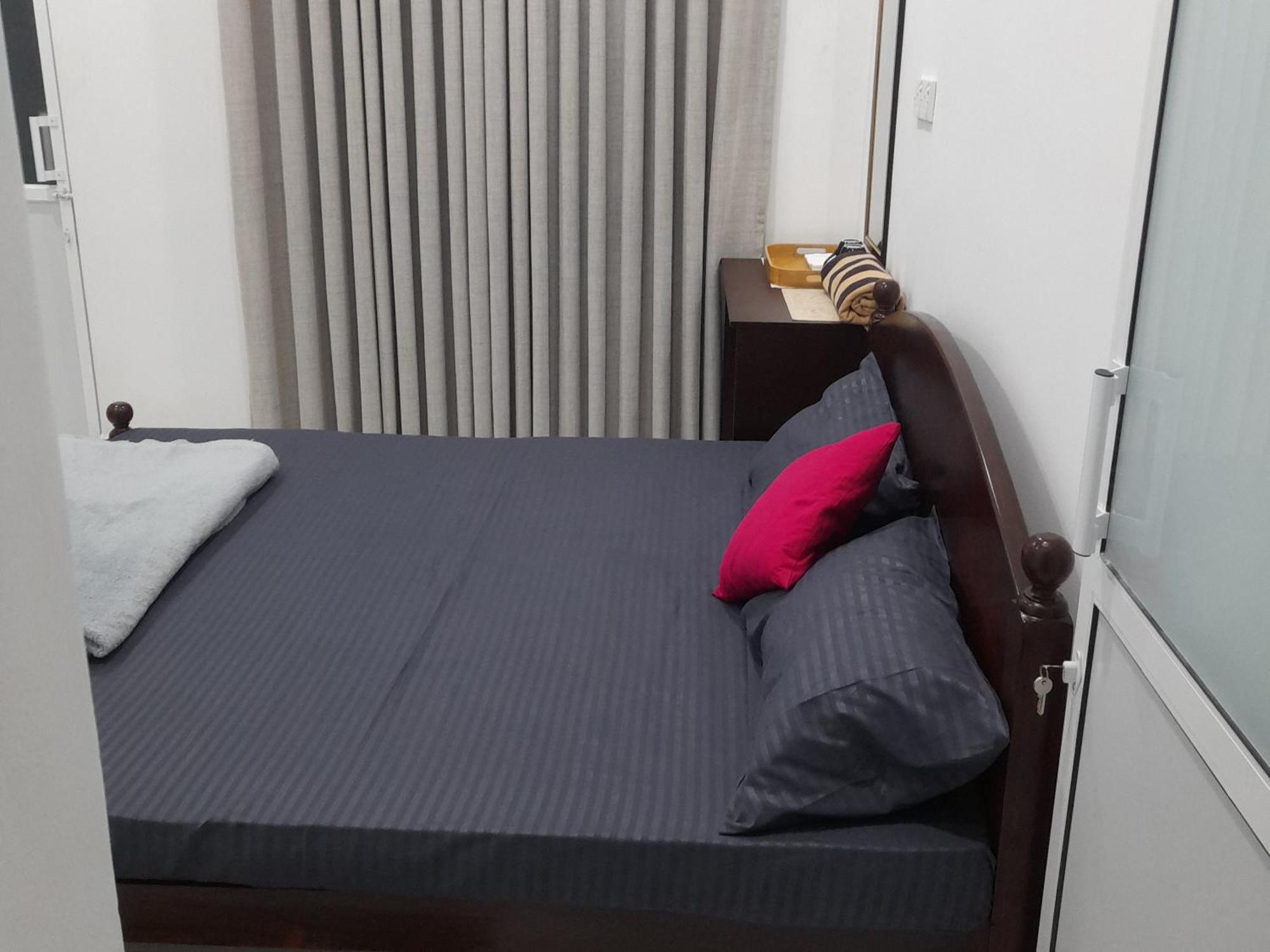 Ella Thenulya Hotell Exteriör bild